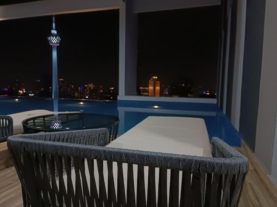 Col 25b Klcc Infinity Pool View Pangsapuri *
